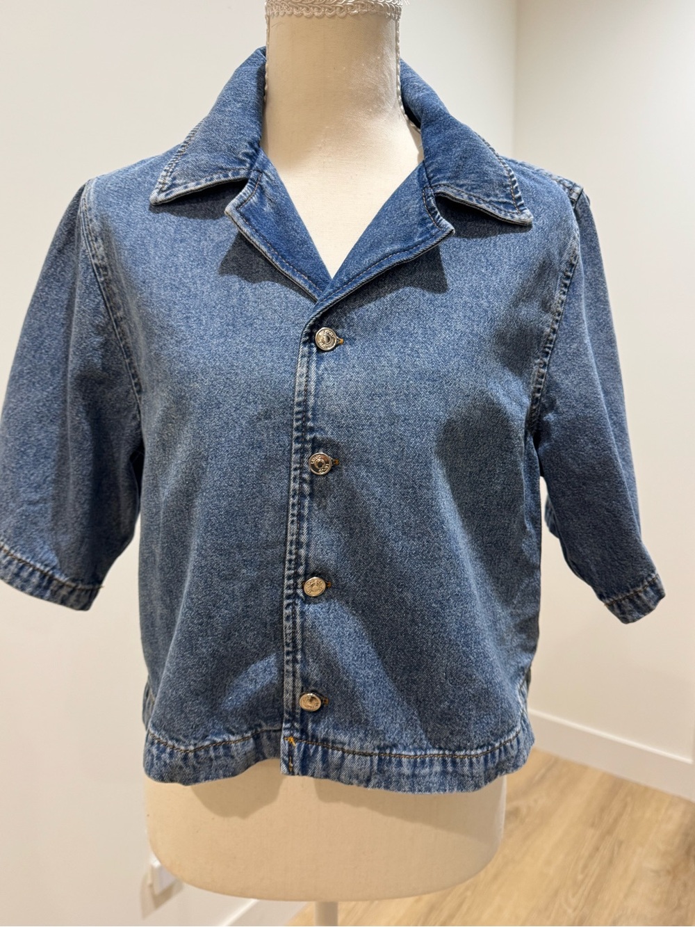 Liu Jo women Blue Short-Sleeve  button front Denim Jacket pockets SZ 6 NWOT